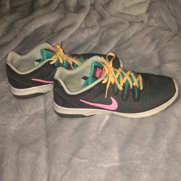 Nike training sneakers - Picture 1 of 4